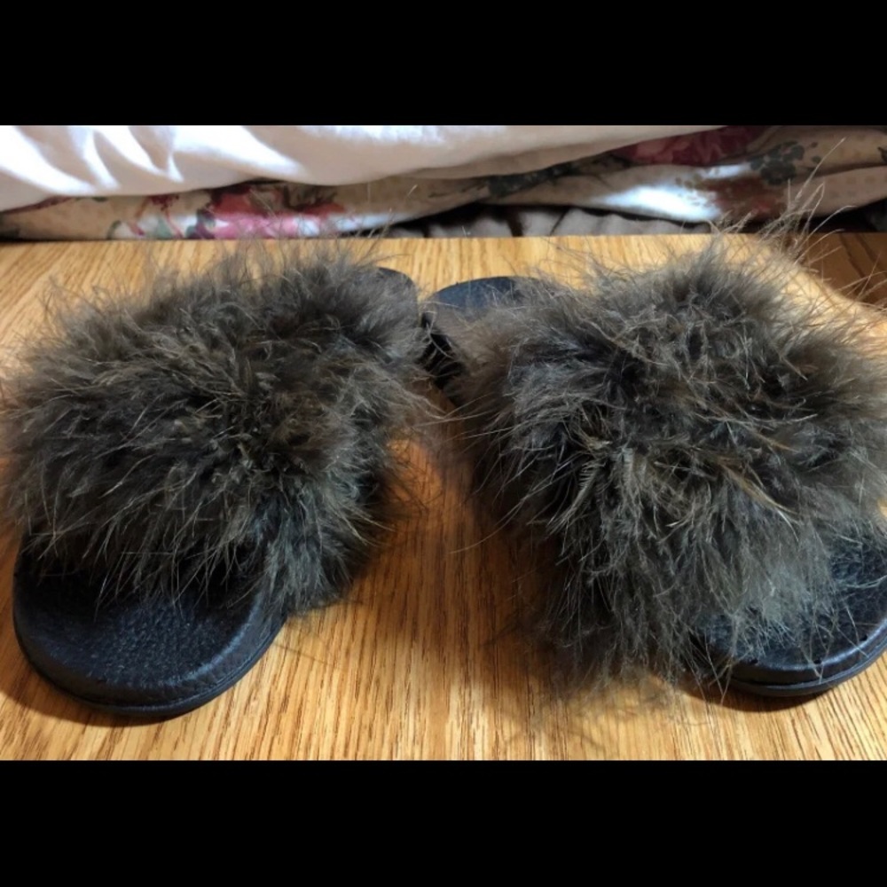 OLIVIA MILLER SLIPPERS 7 NWOT - Picture 2 of 5